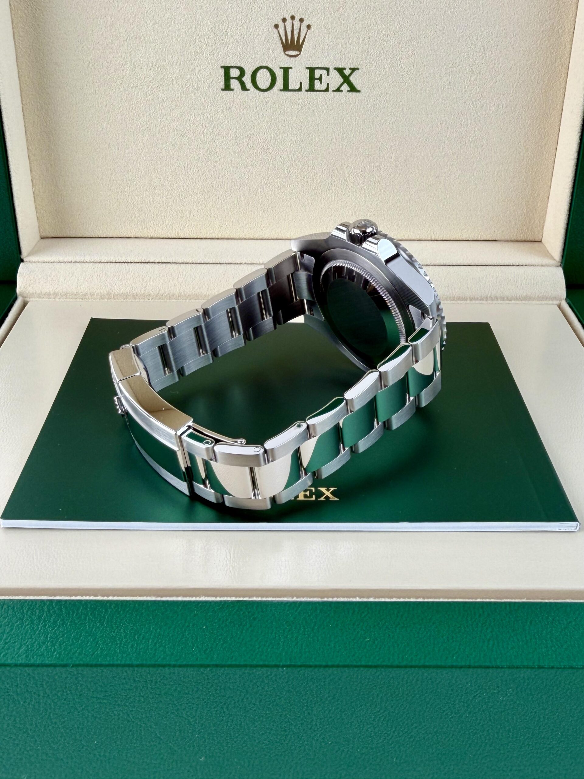 Rolex GMT-Master II 126710GRNR view 8