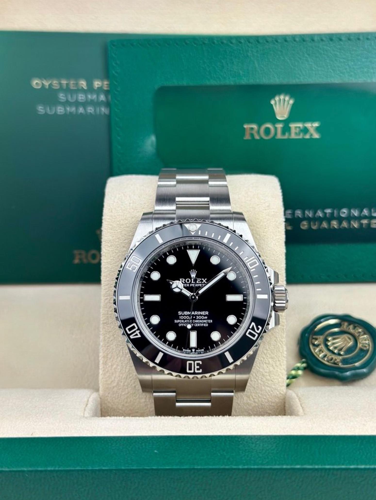 Rolex Submariner 124060 view 3