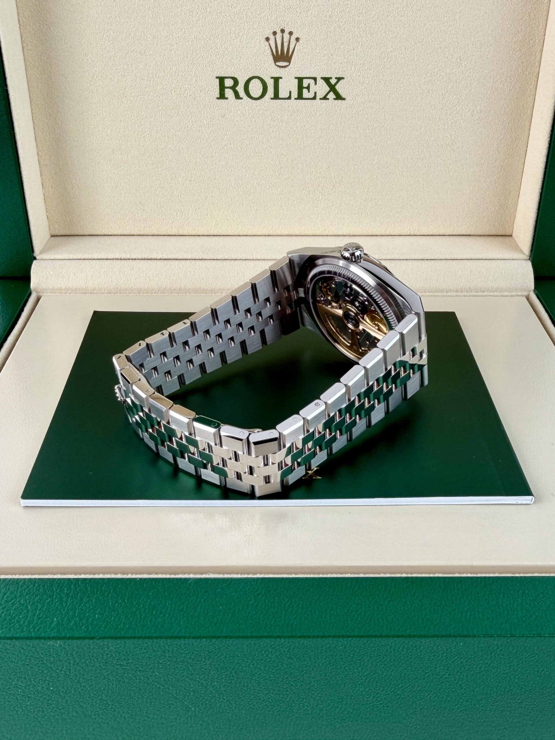 Rolex Land-Dweller 127334 view 8