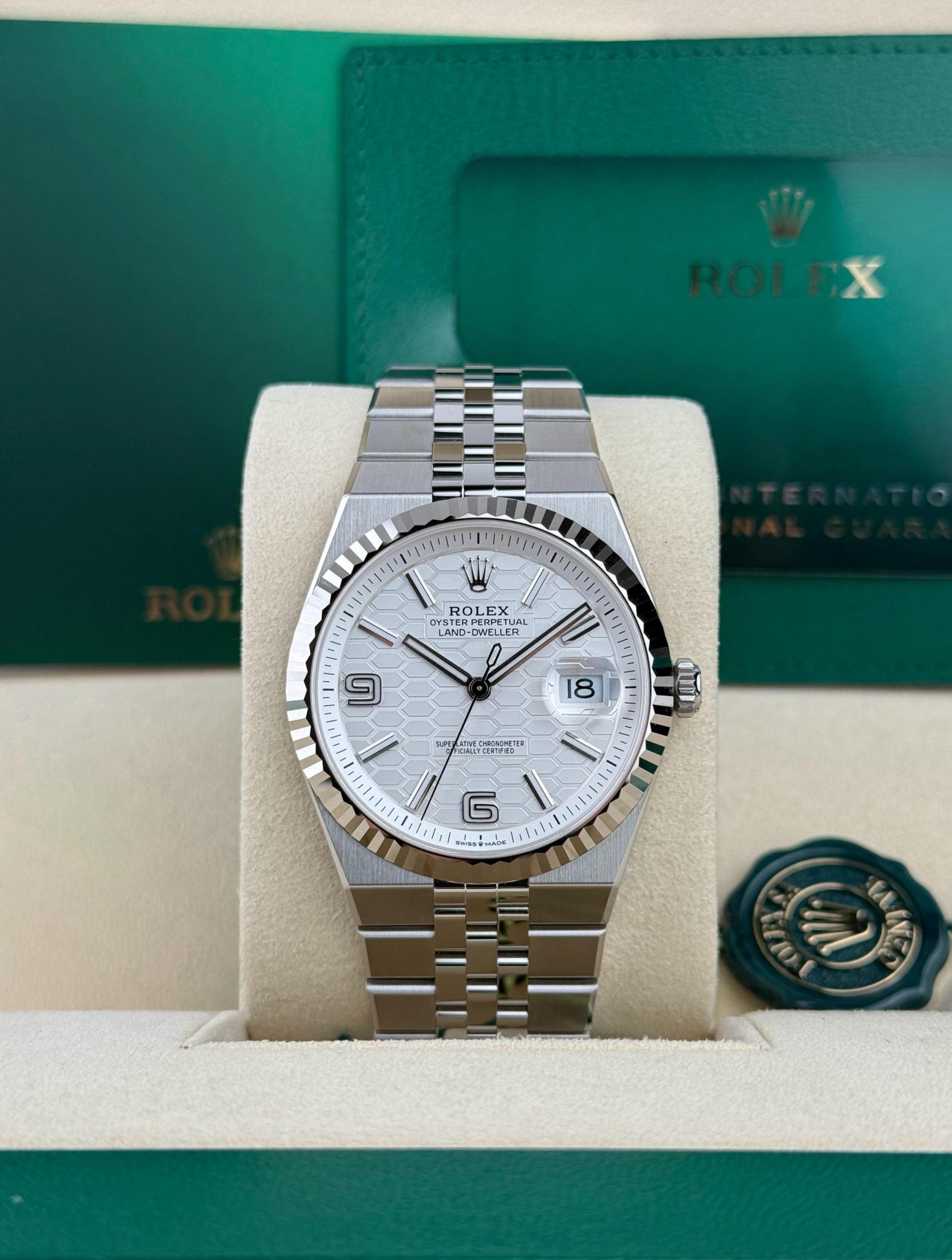 Rolex Land-Dweller 127334 view 3