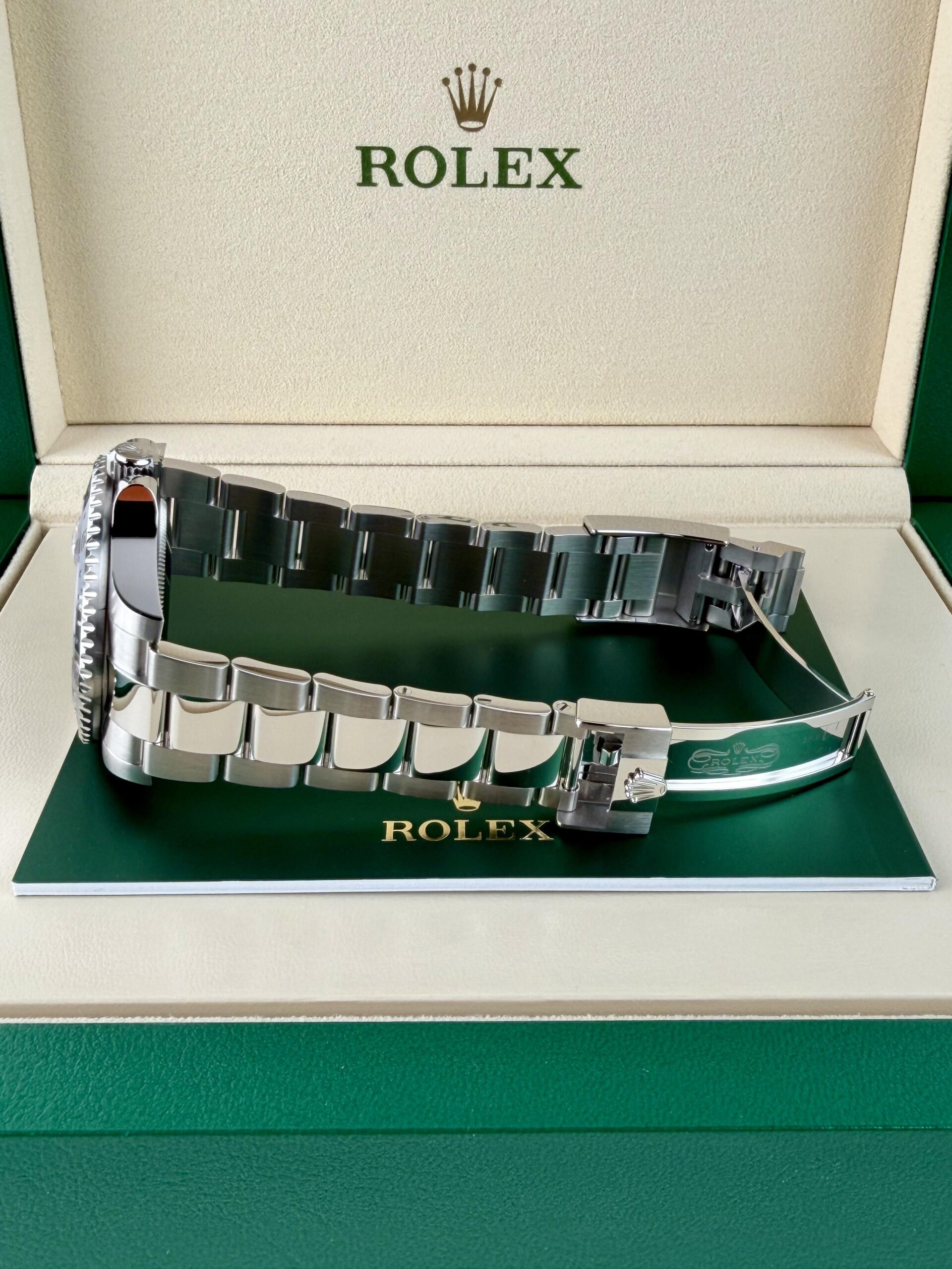 Rolex GMT-Master II 126710GRNR view 5