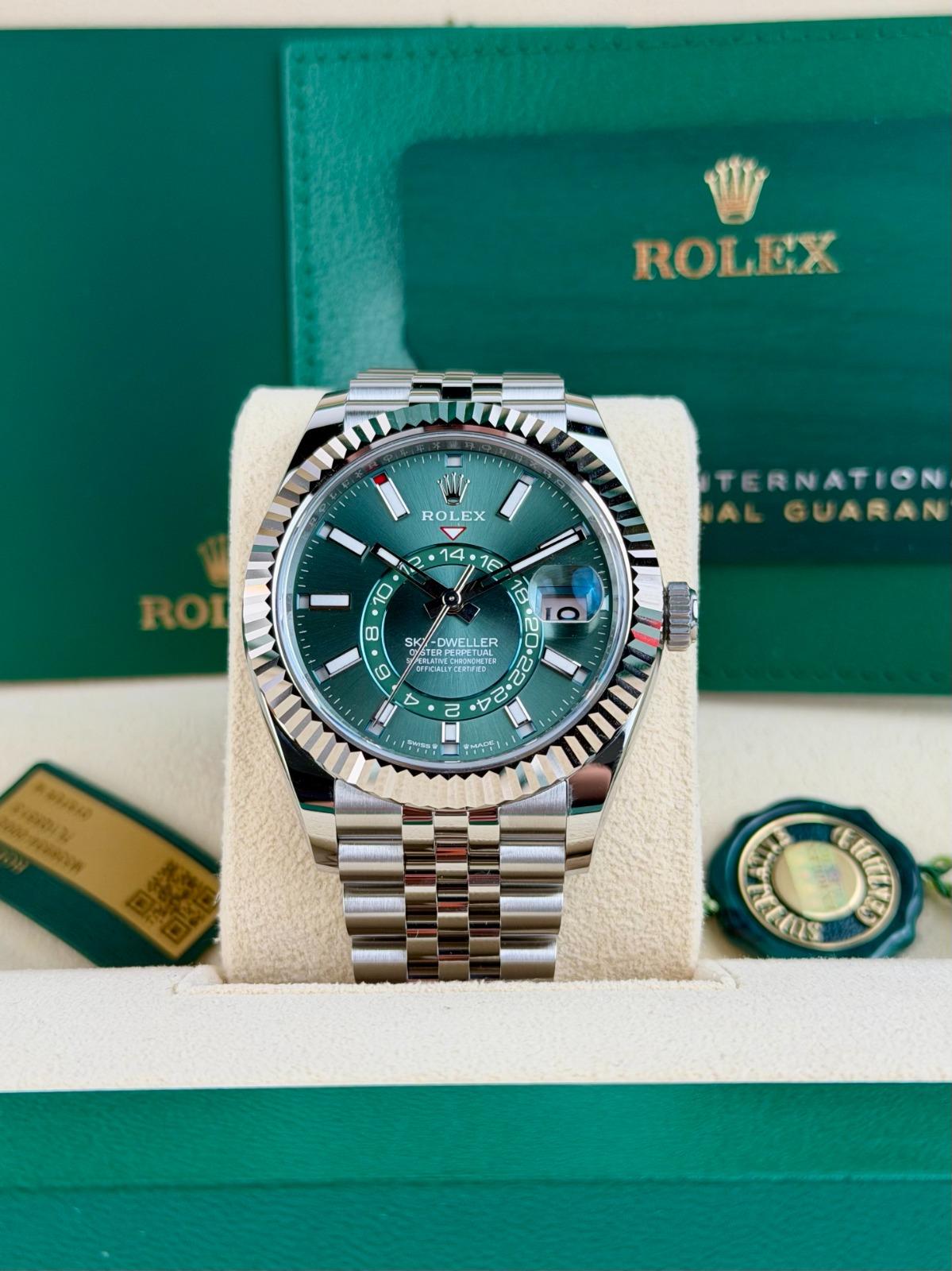 Rolex Sky-Dweller 336934 view 2