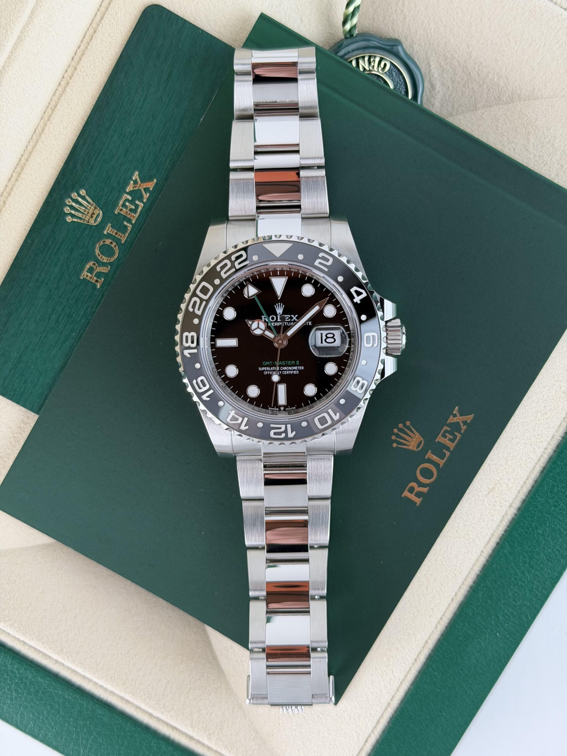 Rolex GMT-Master II 126710GRNR view 2