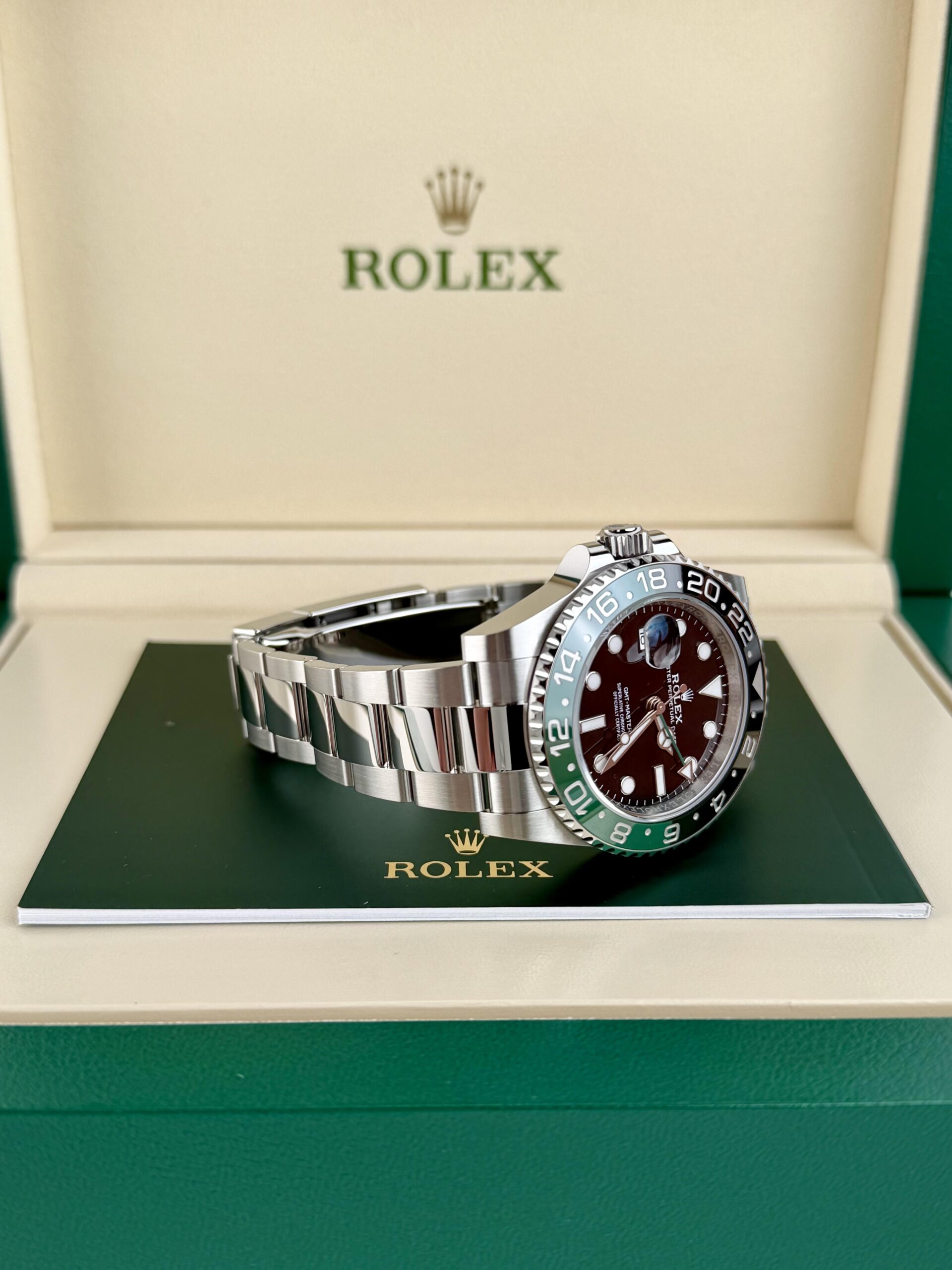 Rolex GMT-Master II 126720VTNR view 9