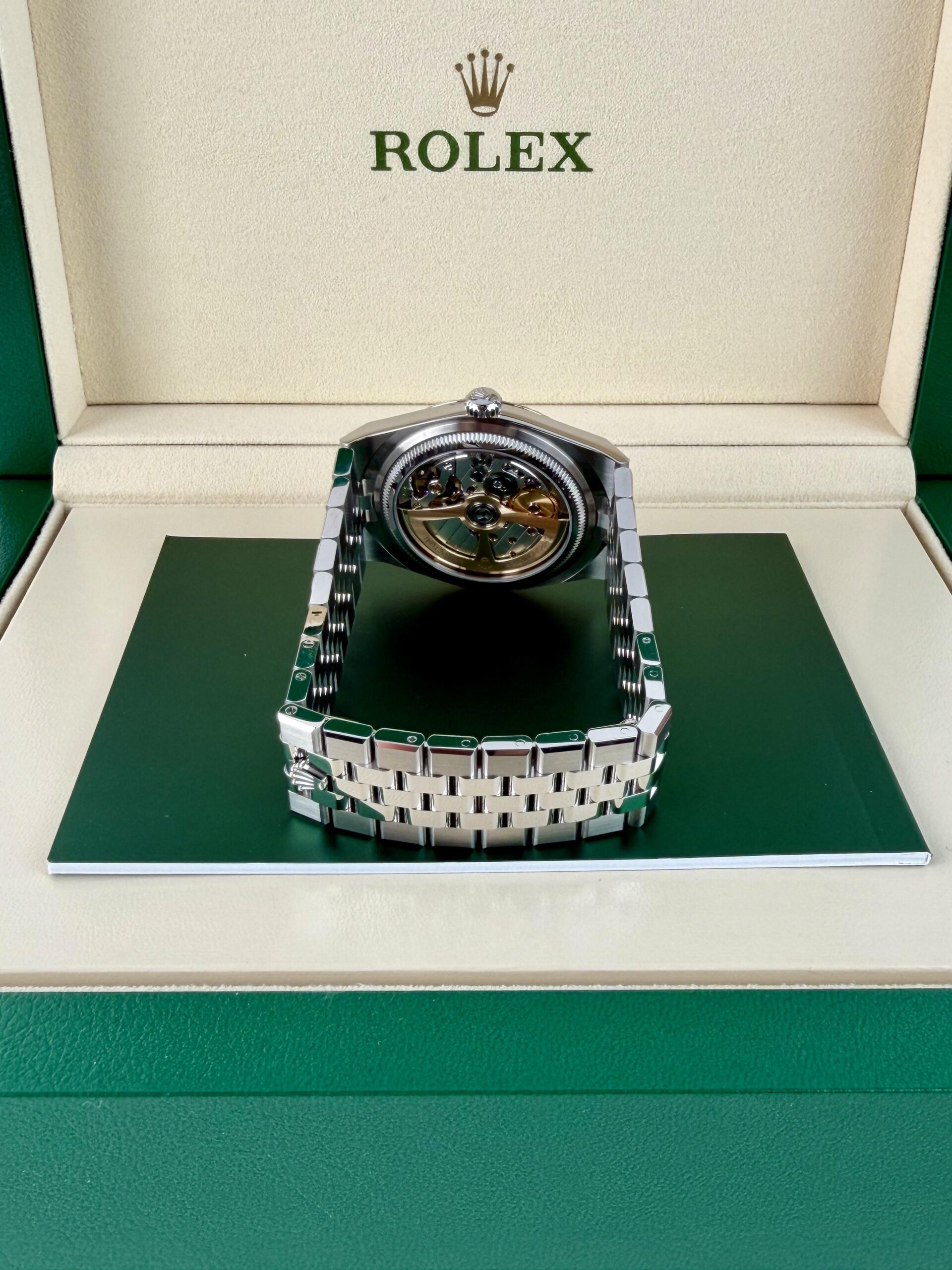 Rolex Land-Dweller 127334 view 7