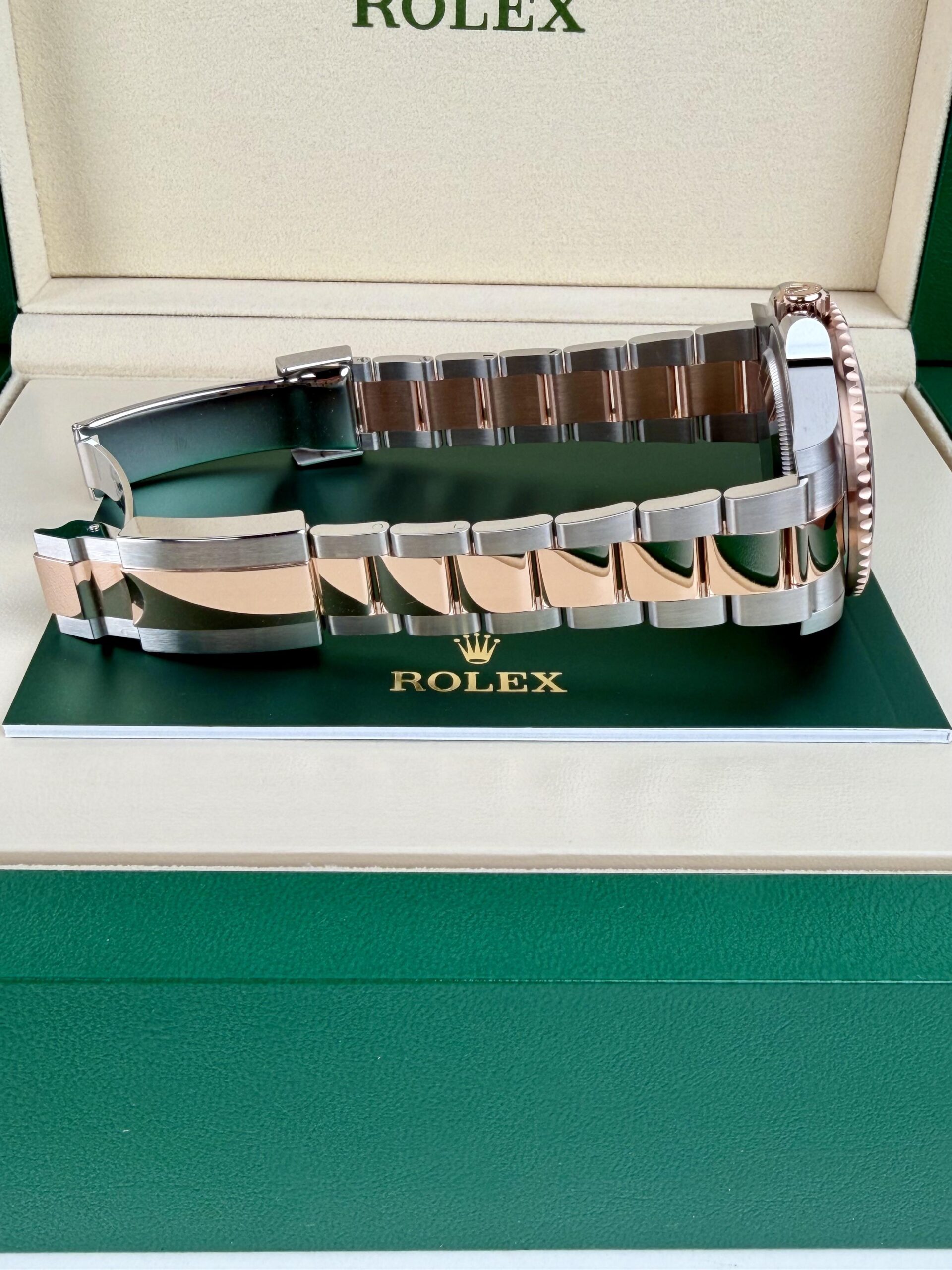 Rolex GMT-Master II 126711CHNR view 9