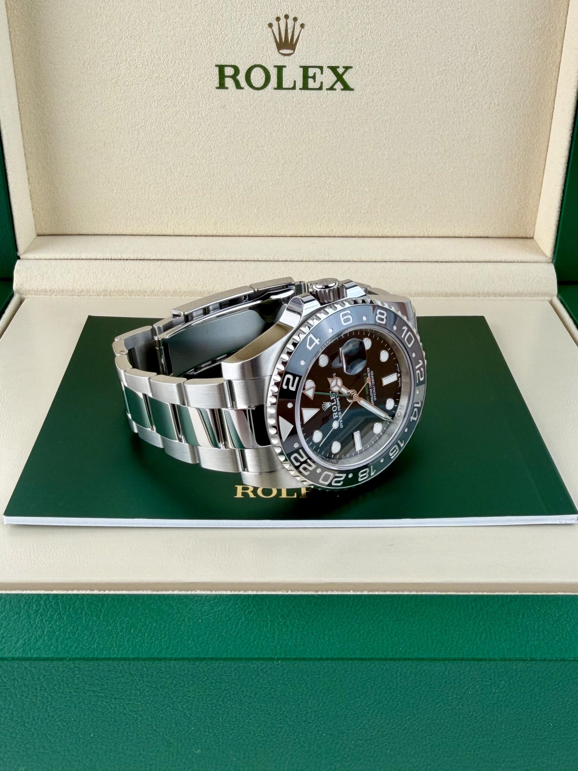 Rolex GMT-Master II 126710GRNR view 10