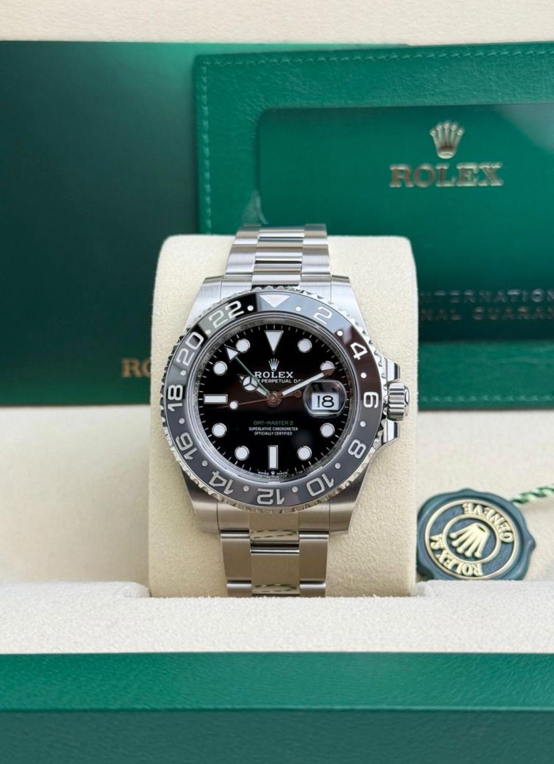 Rolex GMT-Master II 126710GRNR view 3