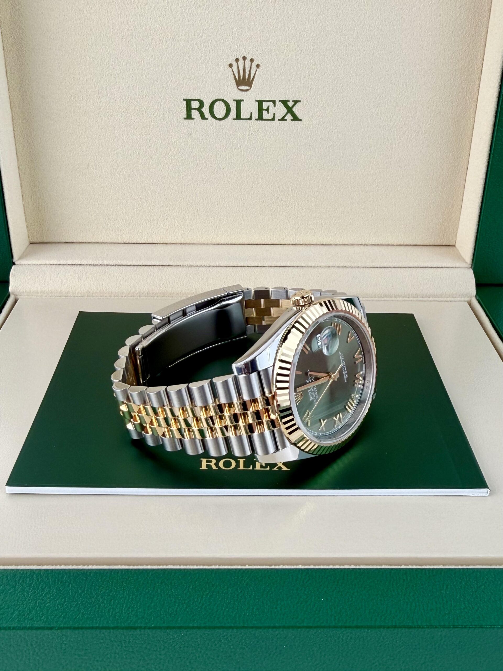 Rolex Datejust 126333 view 10