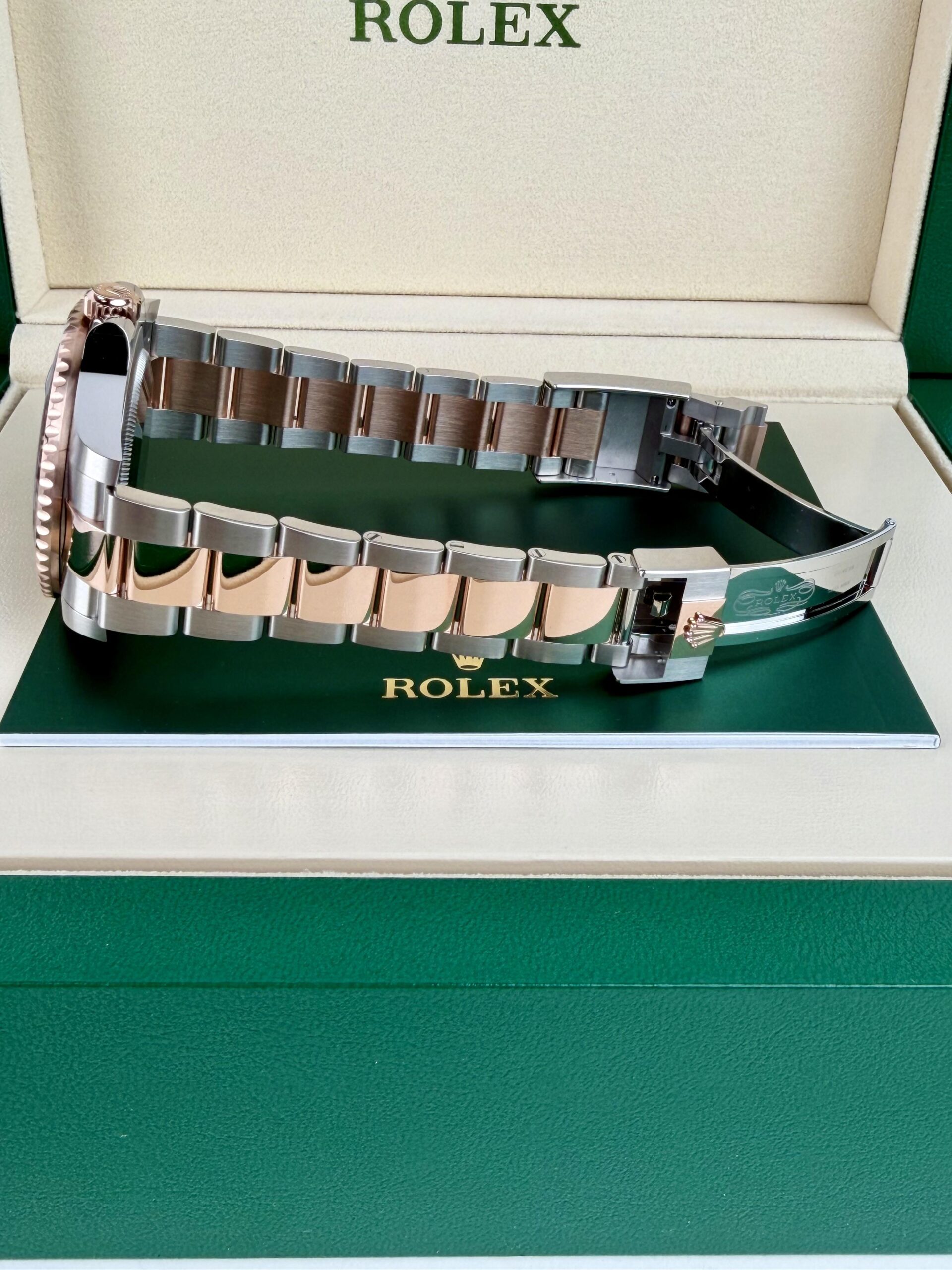 Rolex GMT-Master II 126711CHNR view 5