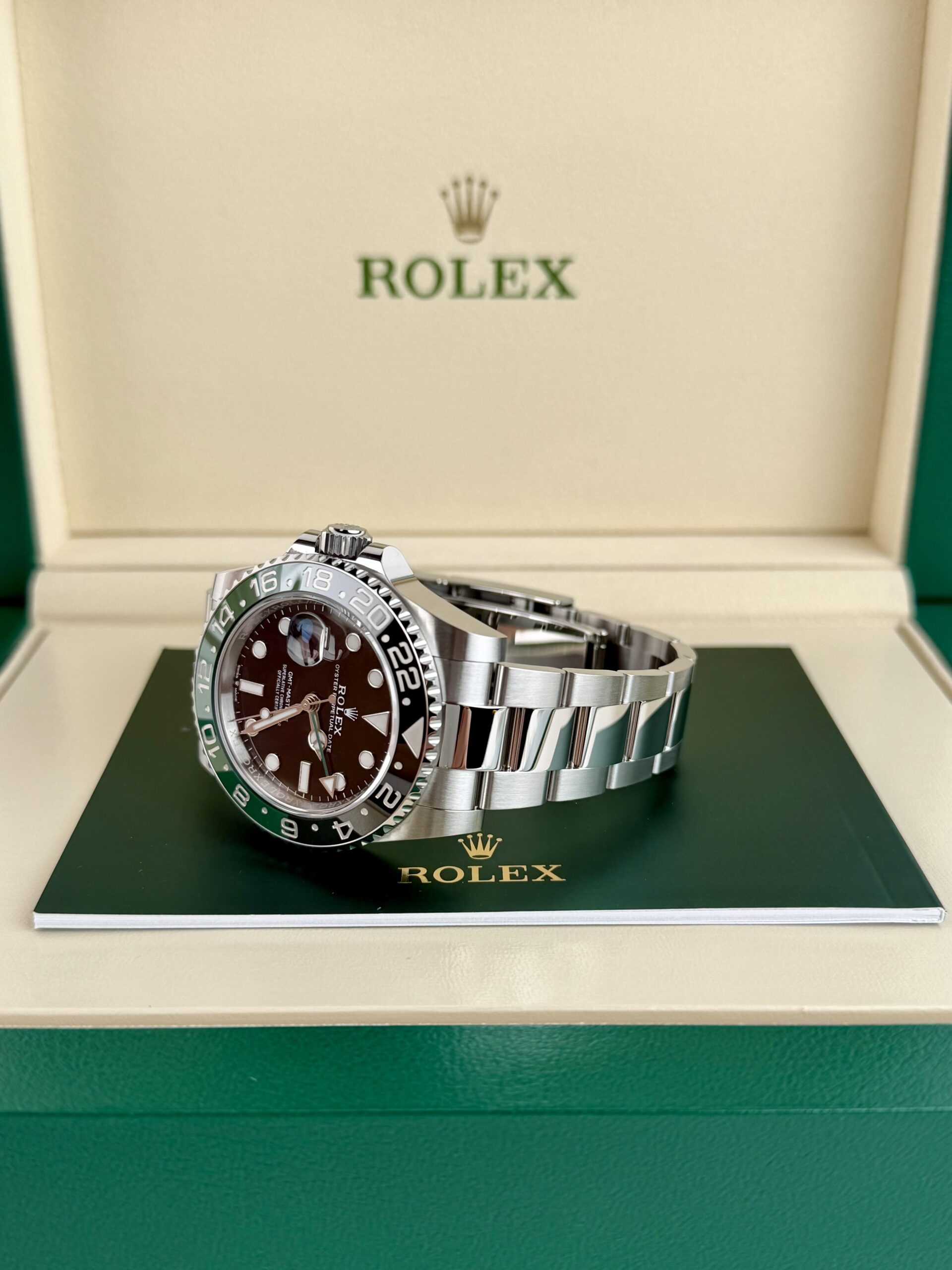Rolex GMT-Master II 126720VTNR view 3