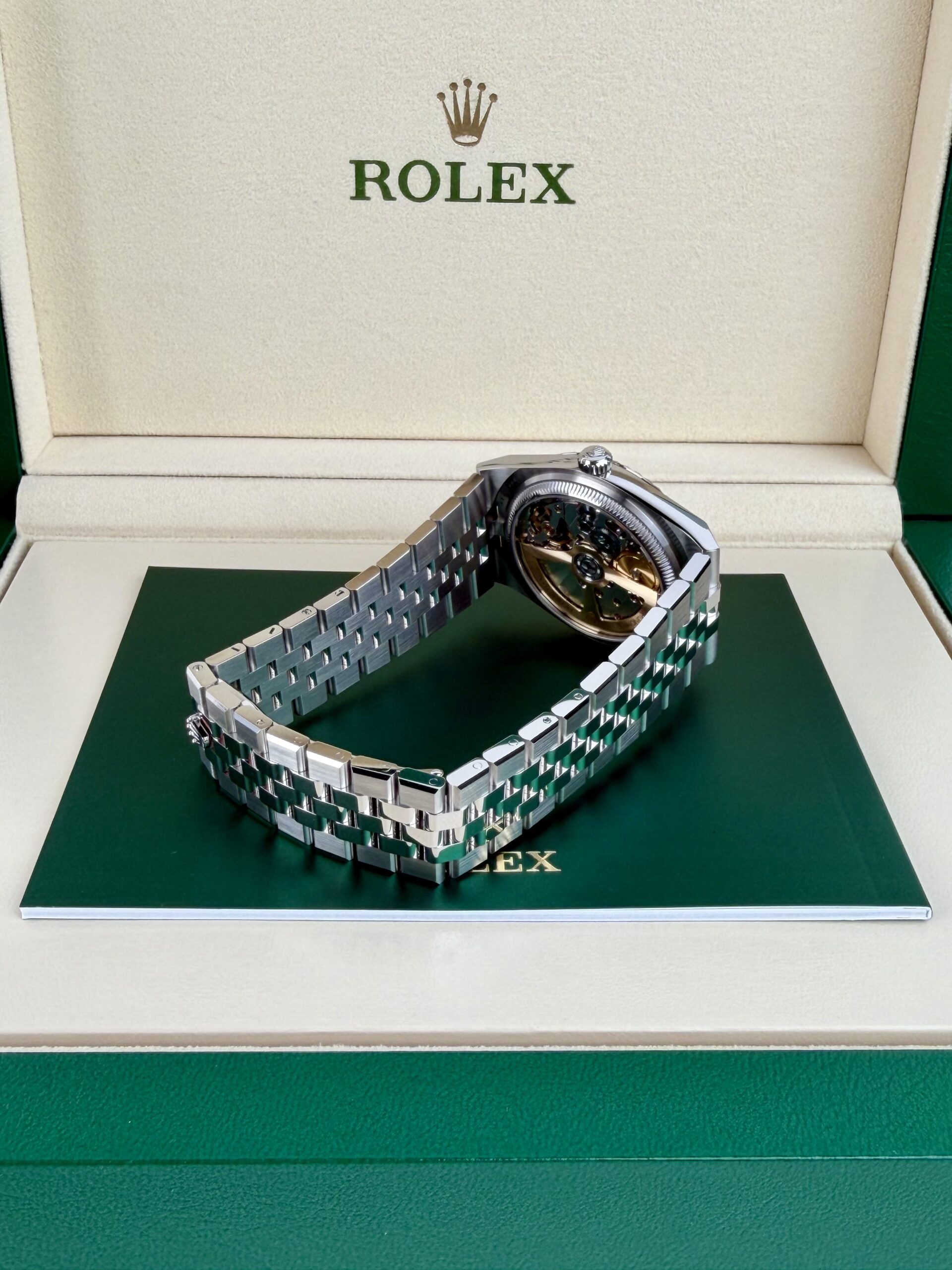 Rolex Land-Dweller 127234 view 8