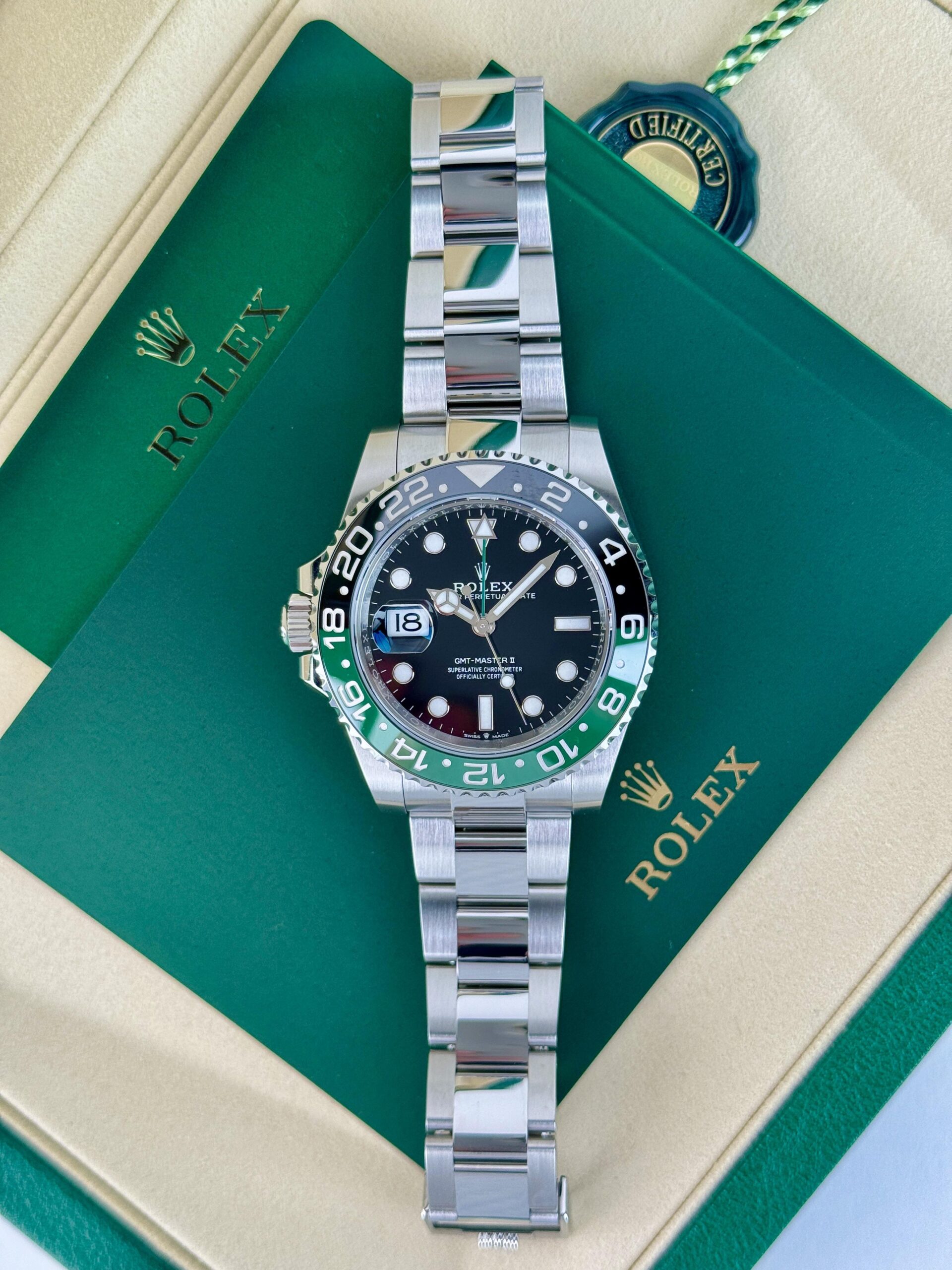Rolex GMT-Master II 126720VTNR view 2