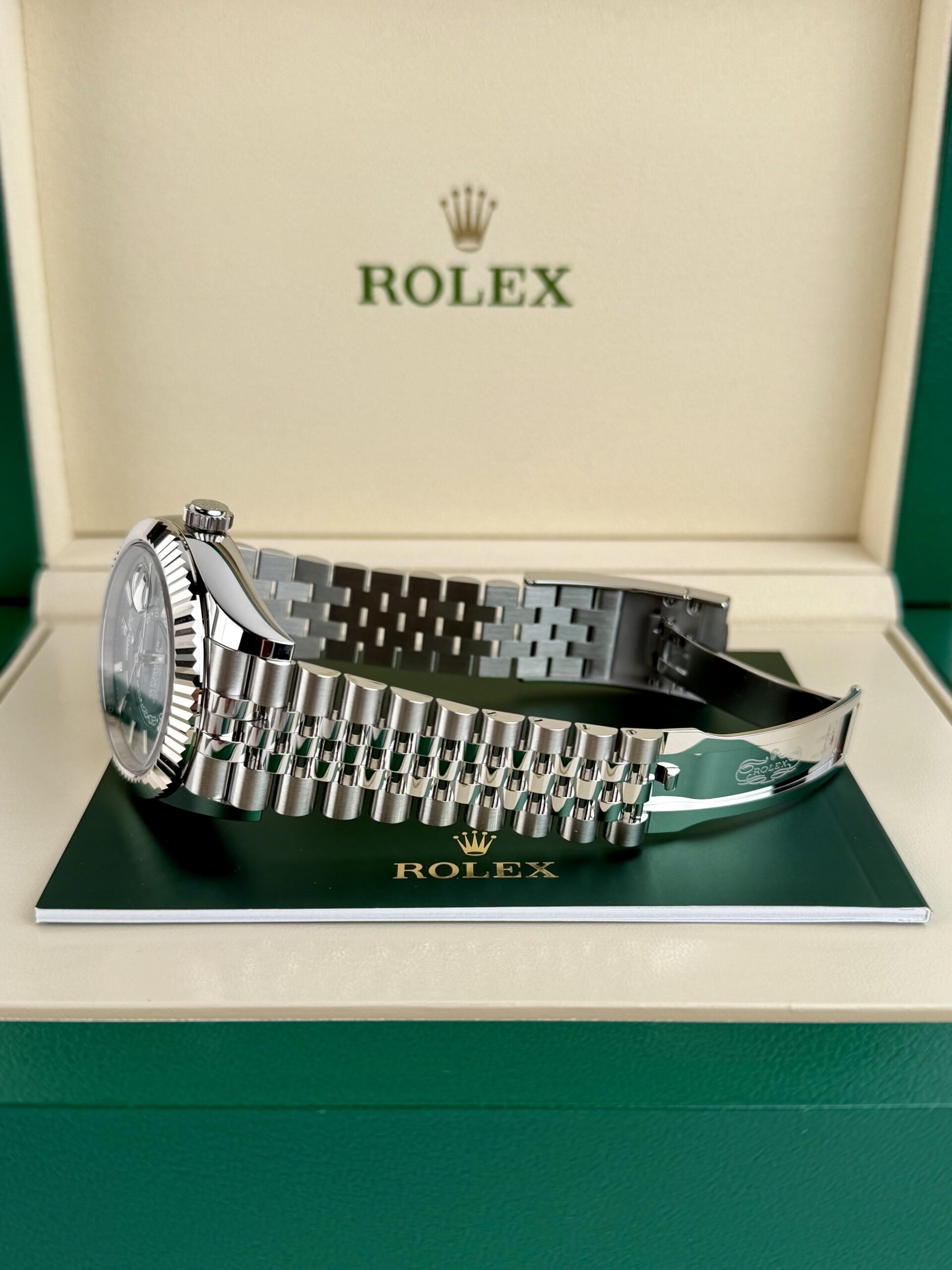 Rolex Sky-Dweller 336934 view 4