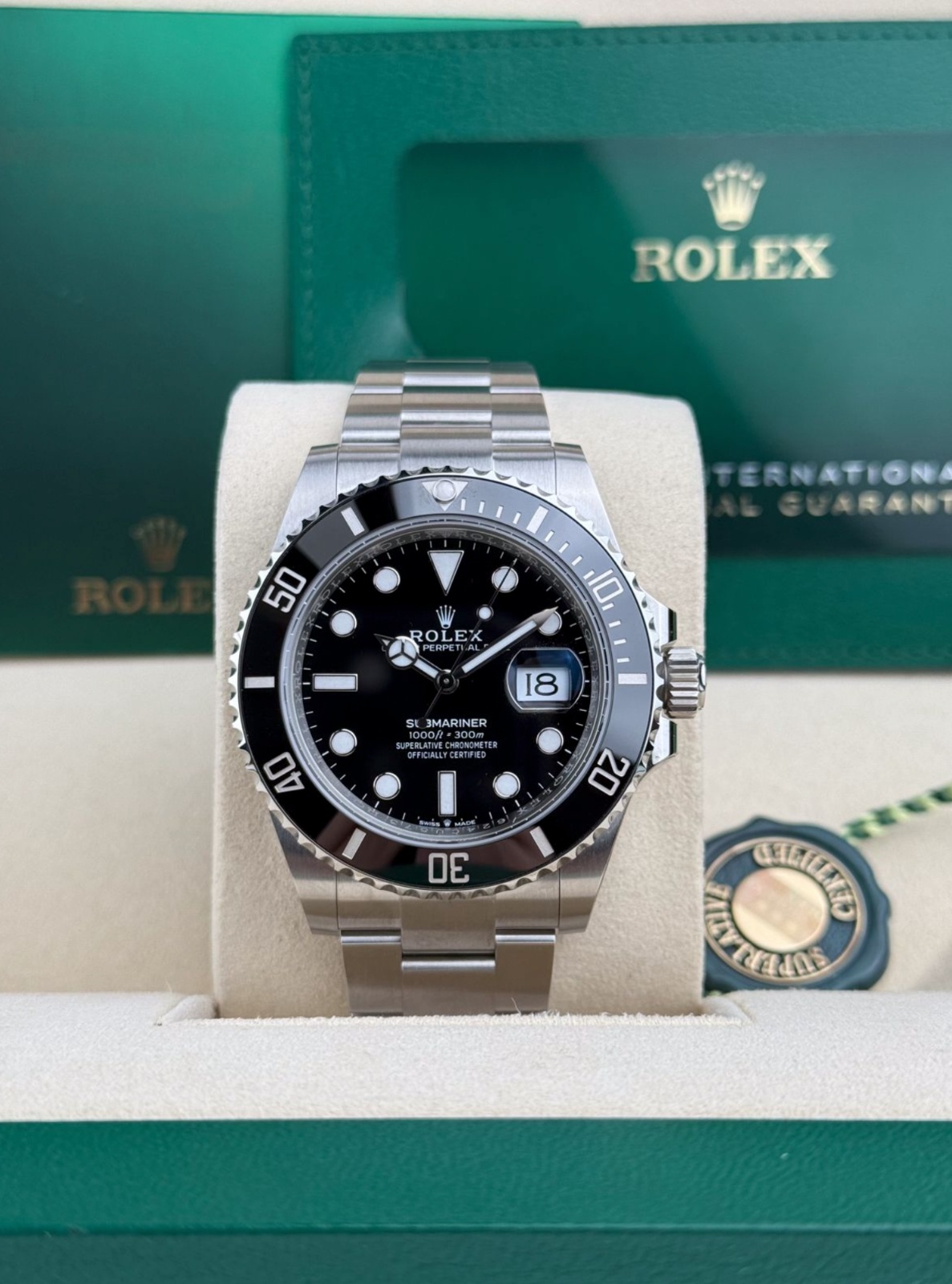 Rolex Submariner Date 126610LN view 2